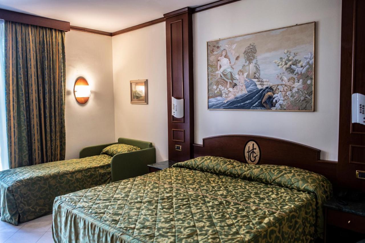 Hotel Garibaldi Милаццо Экстерьер фото